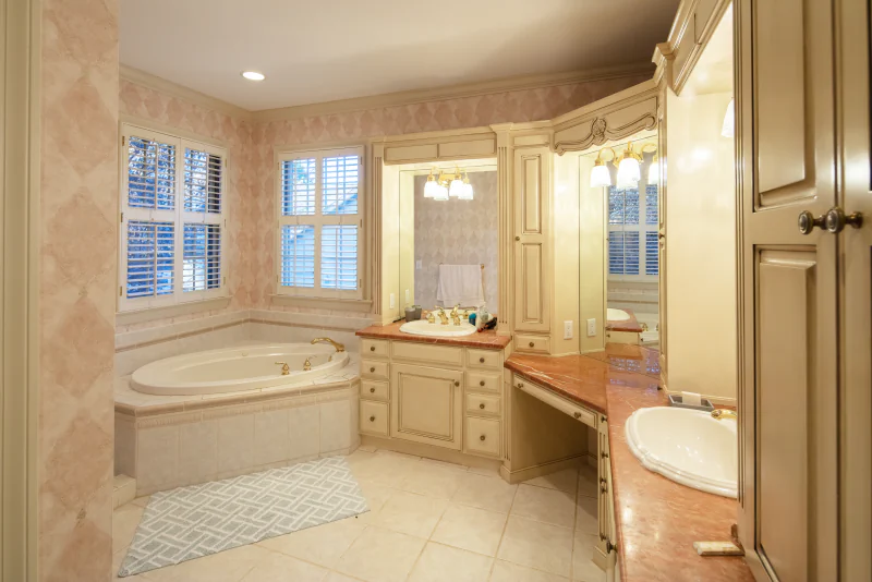 Bathroom - Before - Angle 1